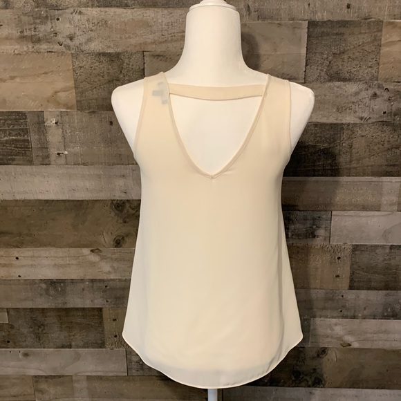 Monteau Sleeveless boho top - Picture 2 of 16